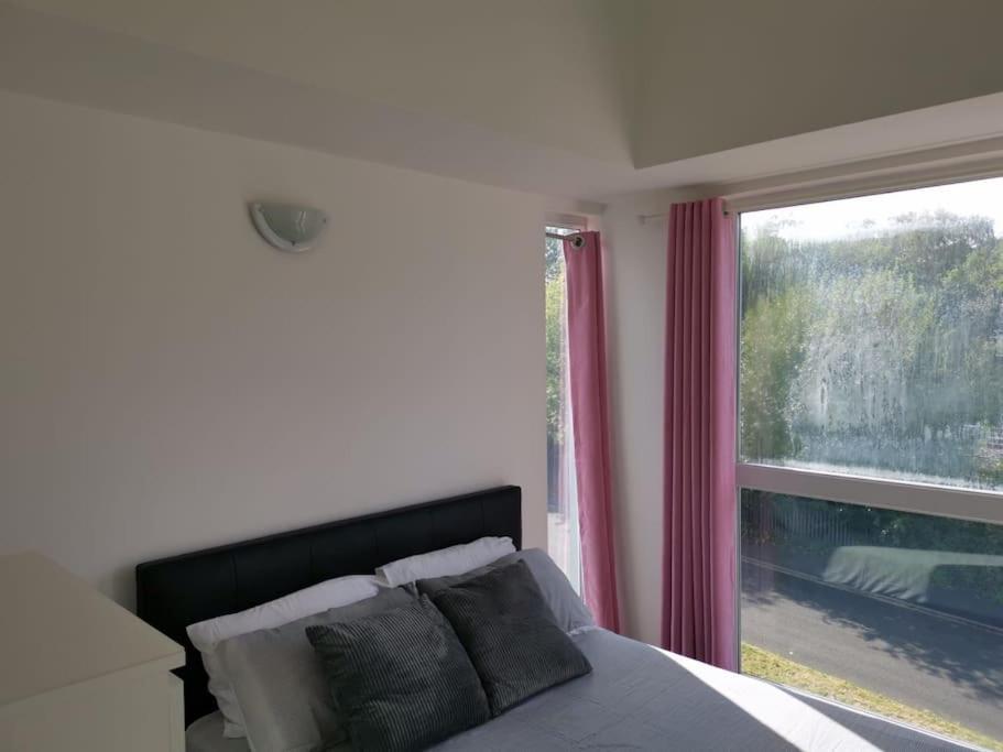 Apartment Dellehomes- Free Parking, Wfh, Family-friendly *