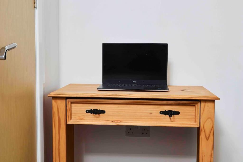 Apartment Dellehomes- Free Parking, Wfh, Family-friendly *