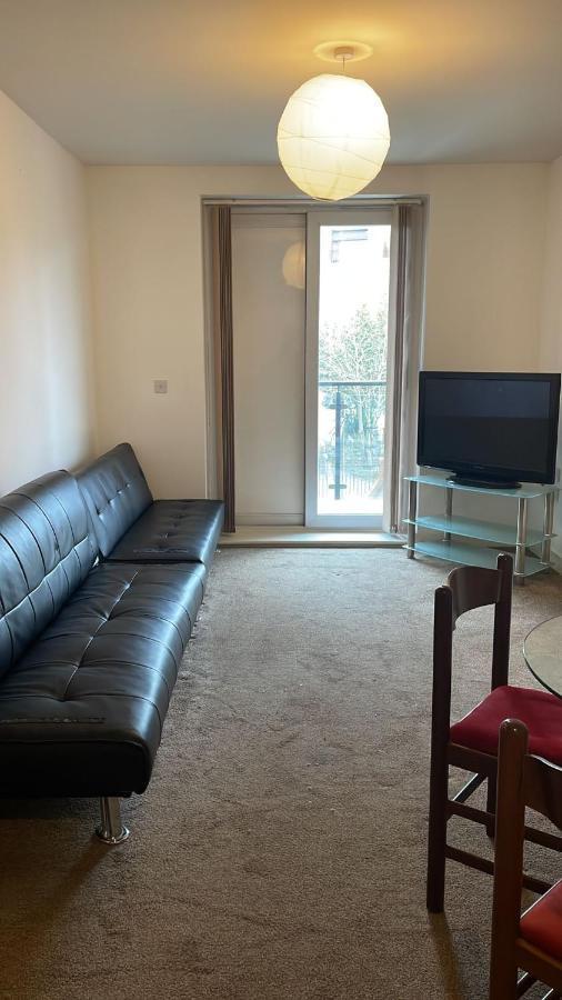 Spacious Apartment Manchester