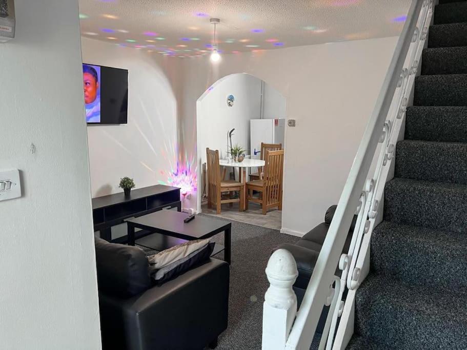 Vakantiehuis Adorable 2 Bed House Ideal For Family Of Four