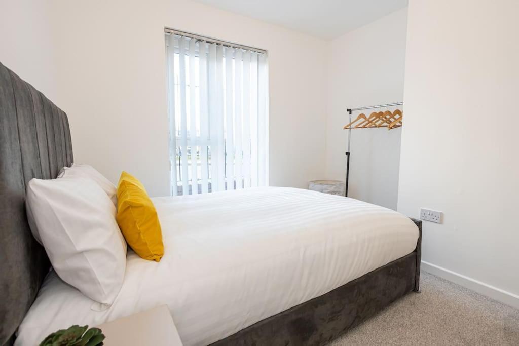 M5 Ordsall - Spacious 2 Bedroom City Apartment Manchester