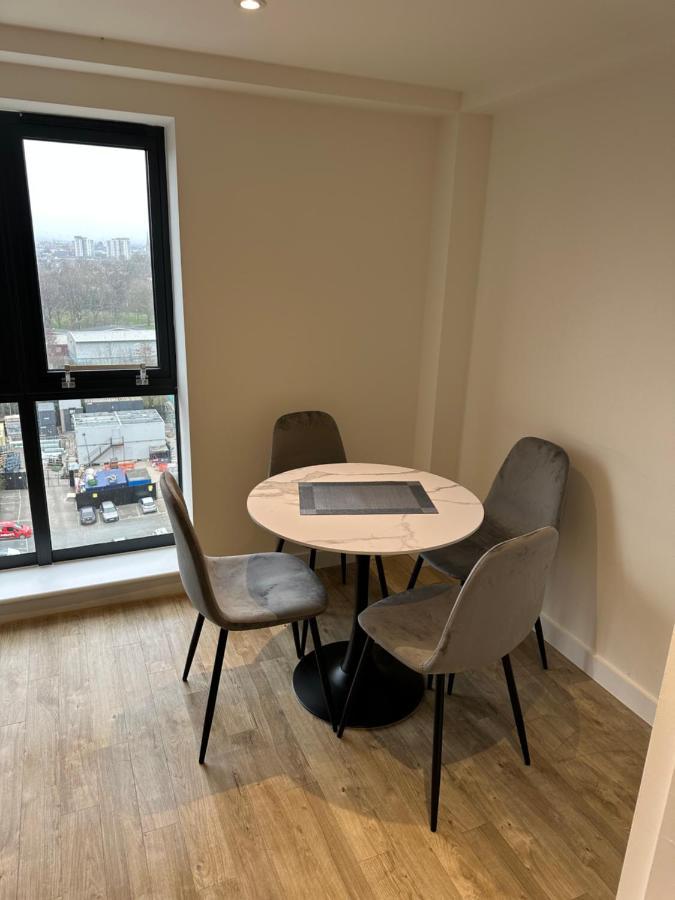 Paragon House Apartment *