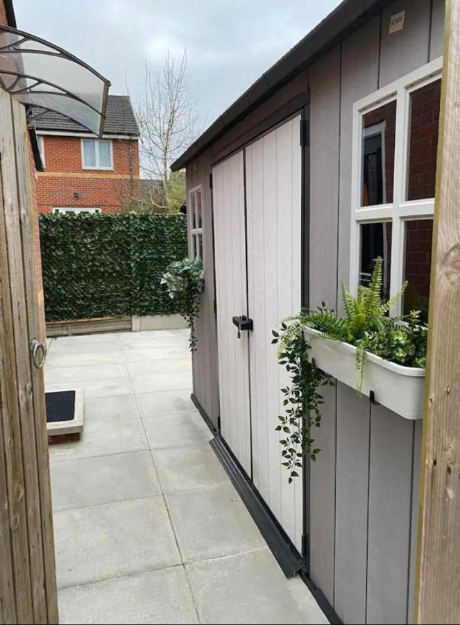Studio - Stereo Shower Freeparking 5Min To Metro * Manchester