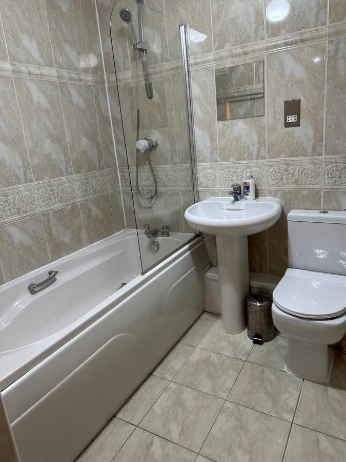 Bigkings Lovely 1bed With Free Parking In Apartment *