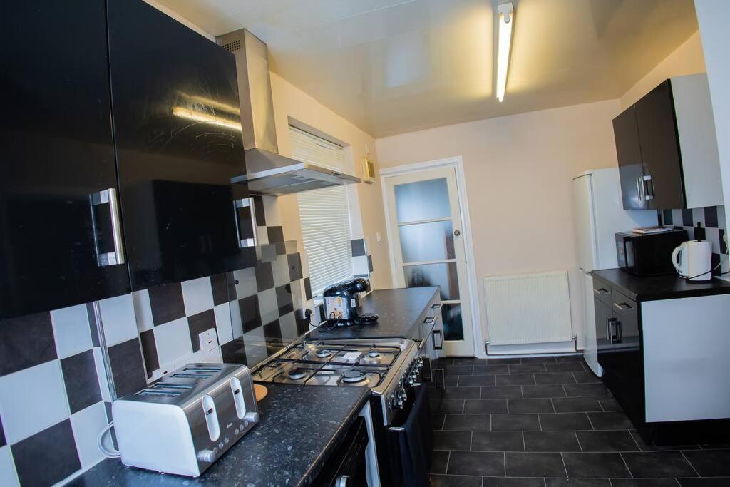 Vakantiehuis Isinmi - Close To Mcr City Manchester