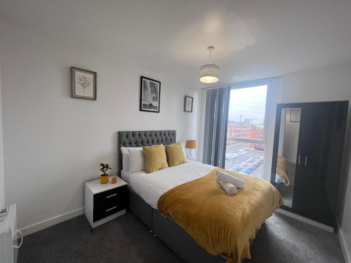 Luxury 2 Bed With Skyline Views. Appartement