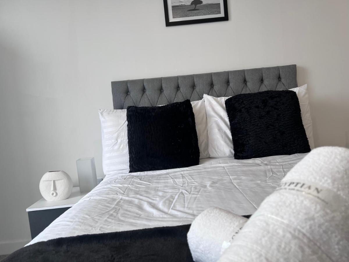 Luxury 2 Bed With Skyline Views. Appartement *