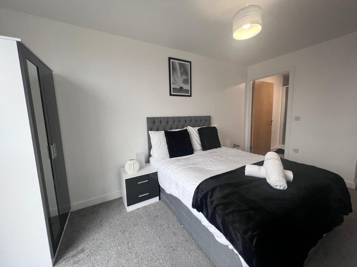 Luxury 2 Bed With Skyline Views. * Manchester