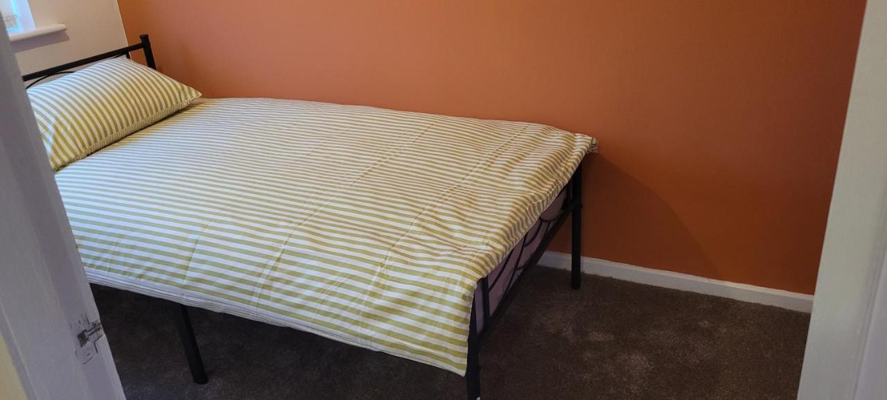 Entire 2 Bedroom House -