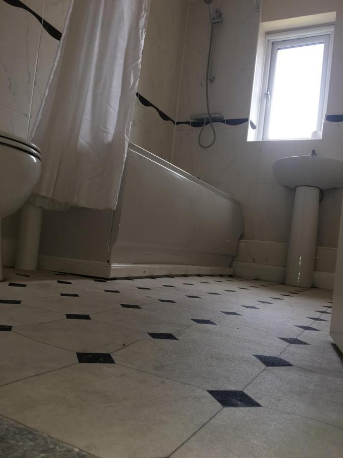 Spacious Apartment Manchester