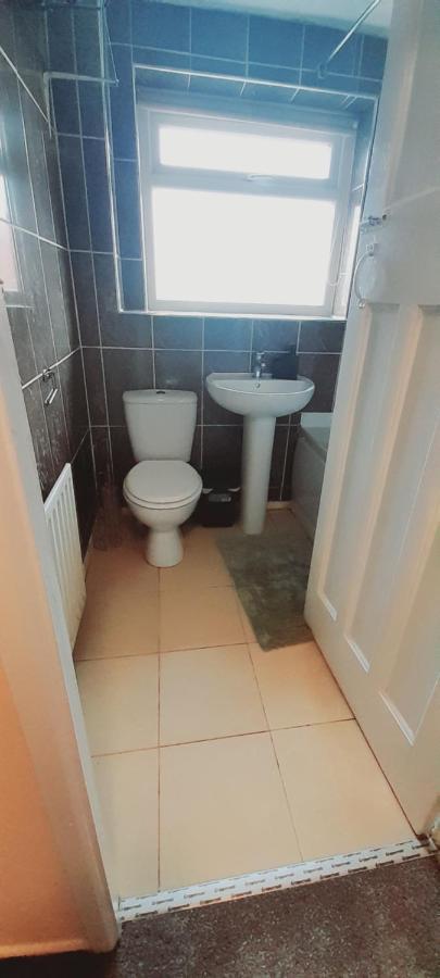 Holiday home Entire 2 Bedroom House - *