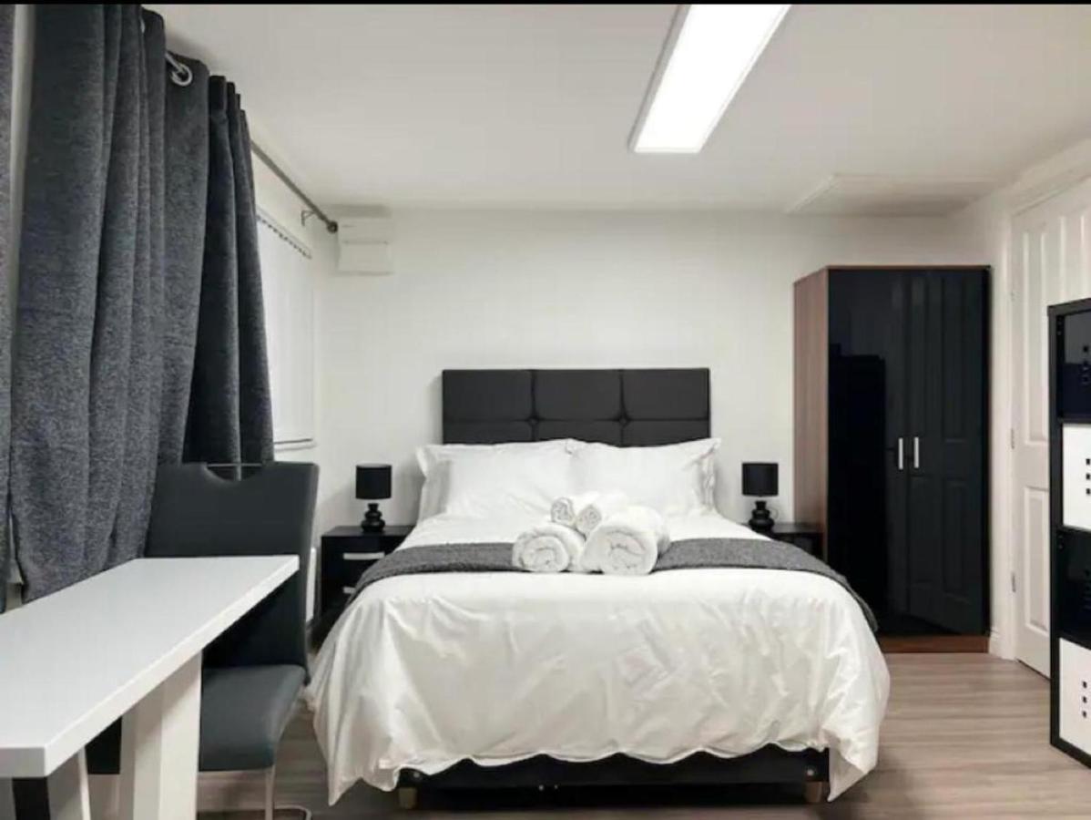 Appartement Studio - Stereo Shower Freeparking 5Min To Metro *