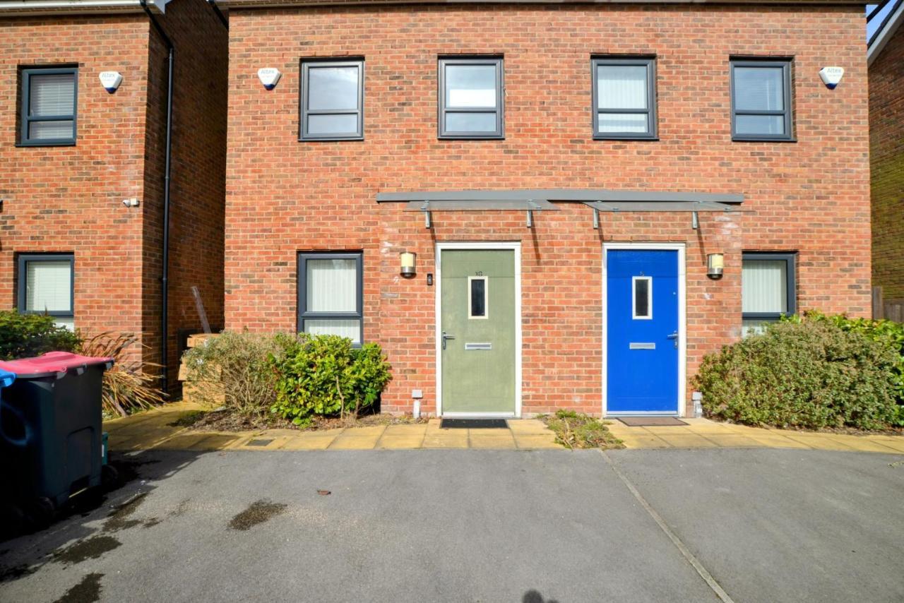 Gasthuis Family Friendly With Parking & Garden Manchester