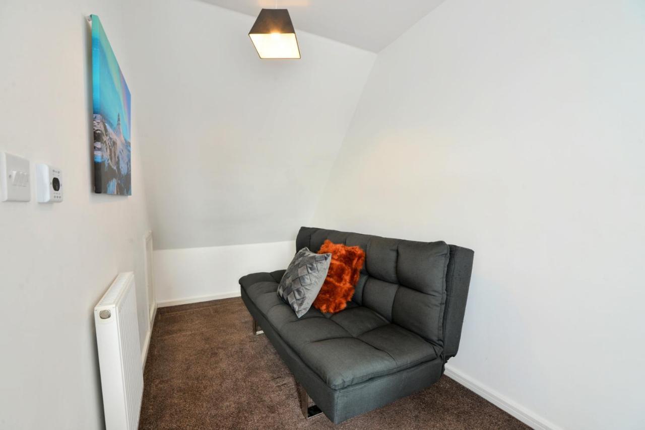 Gasthuis Family Friendly With Parking & Garden
