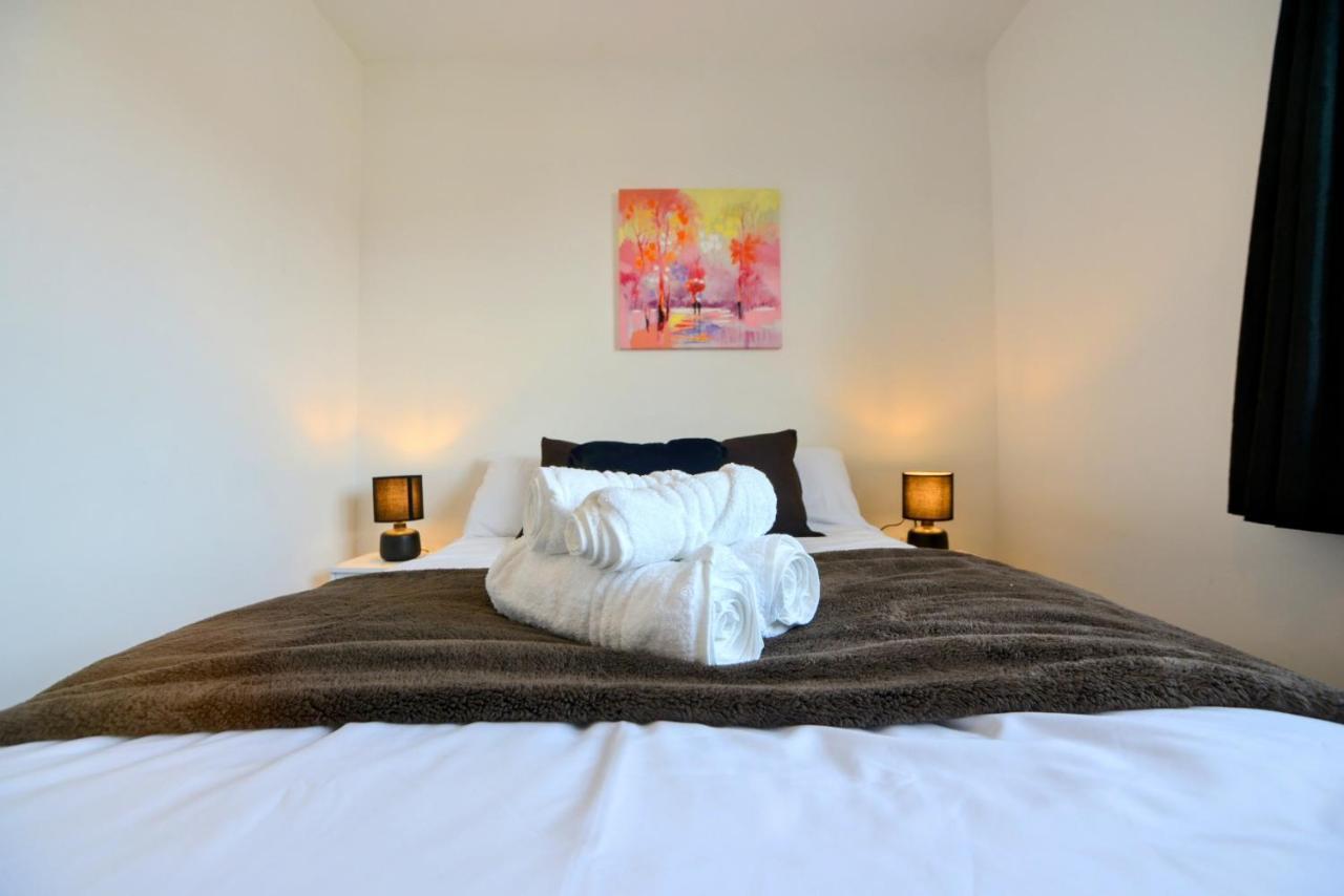 Gasthuis Family Friendly With Parking & Garden *