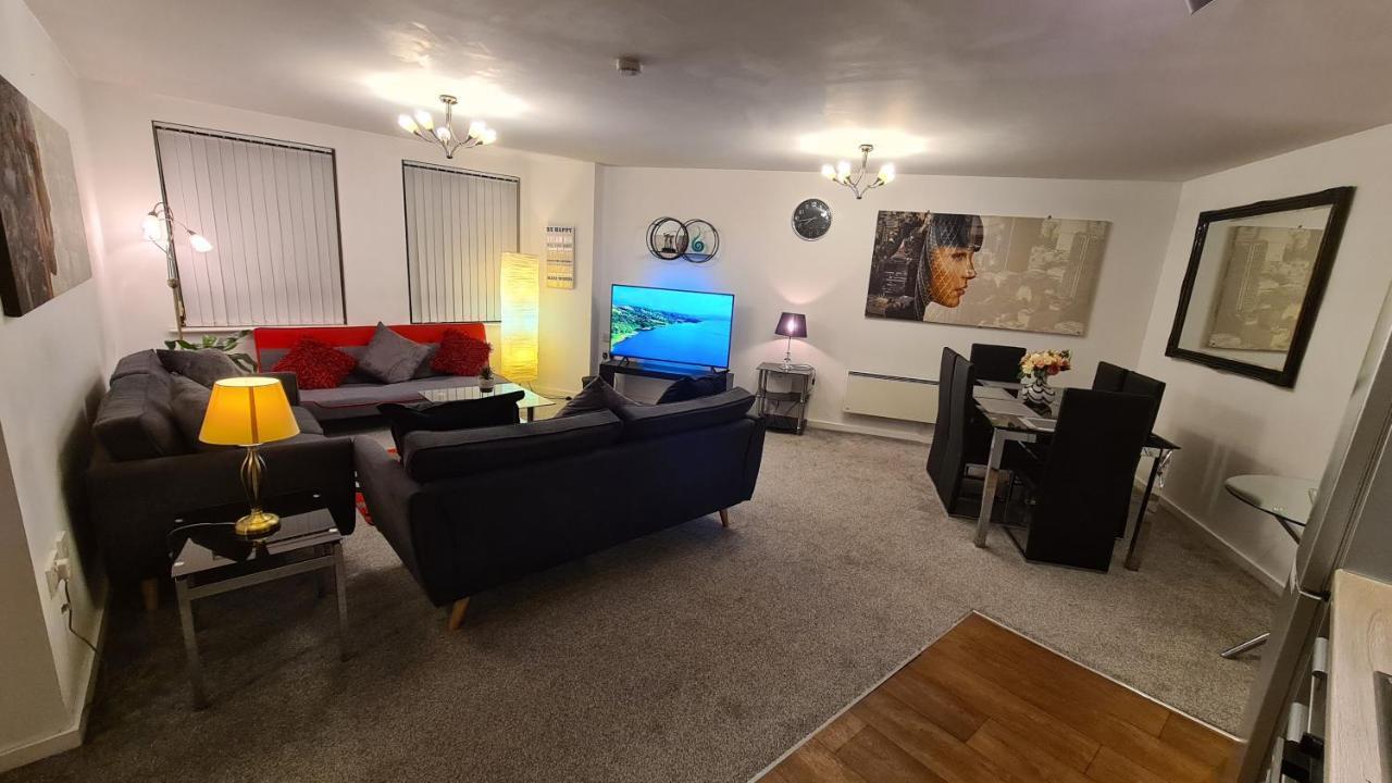 Luxury 2 Bed With Free Wi-fi & Parking Manchester