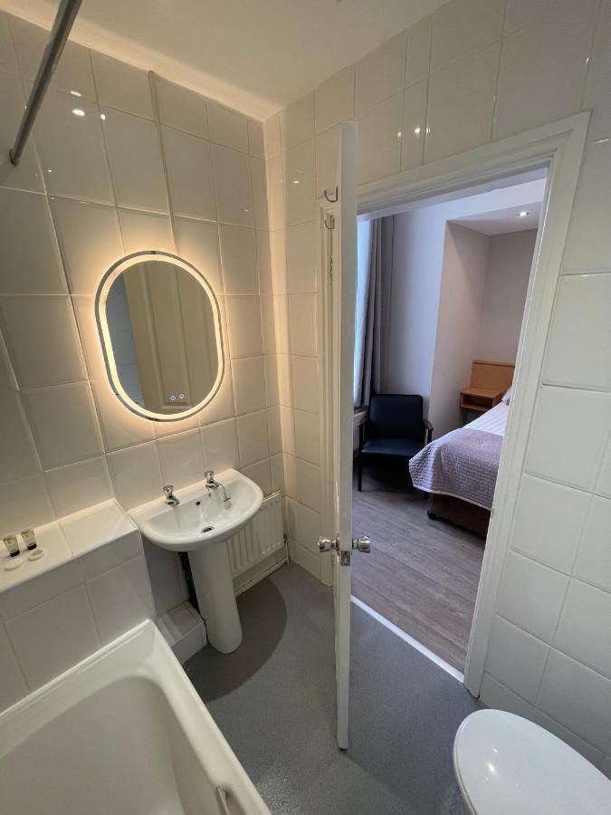 The Westlynne * Manchester