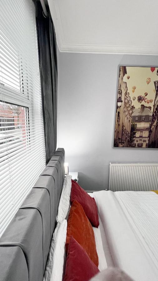 Large 4 Bedroom Townhouse With Free Parking Near Mcr Center Appartement Manchester