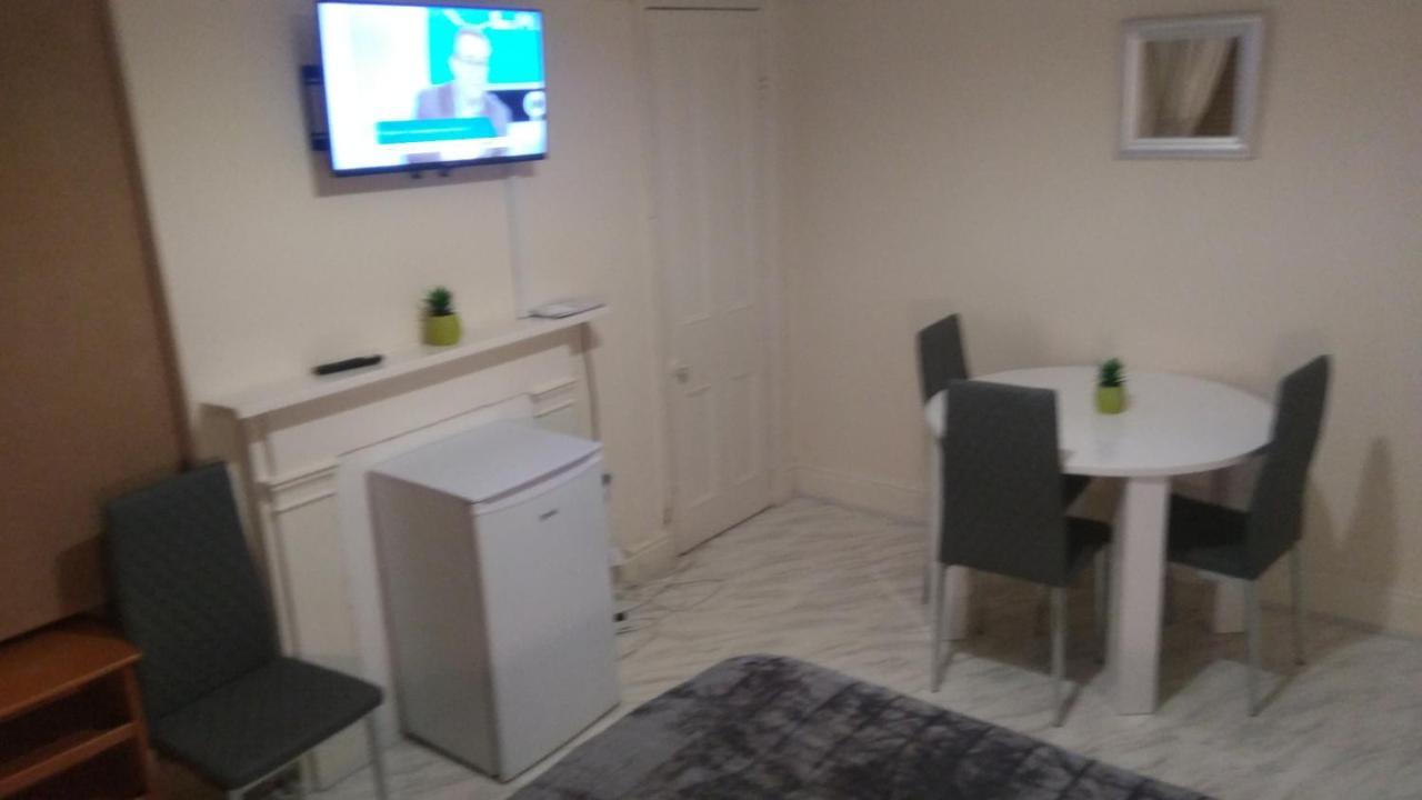 Spacious Near City Centre Guest house *