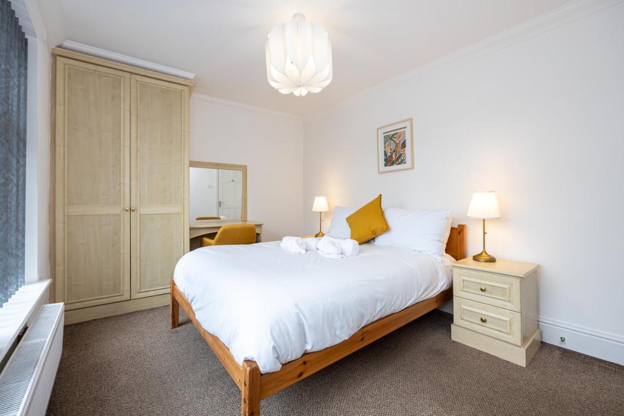 Apartment The Burton- Free Gated Parking