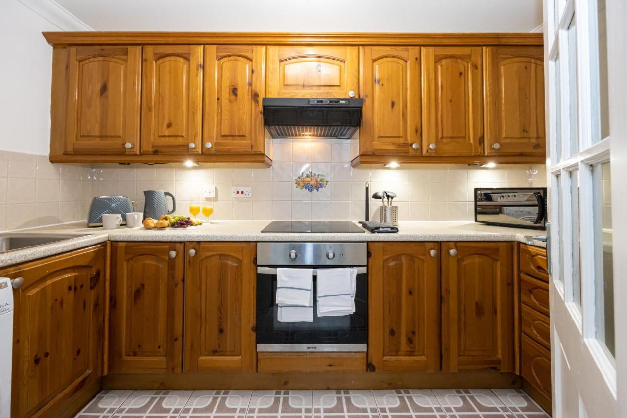 The Burton- Free Gated Parking Appartement Manchester