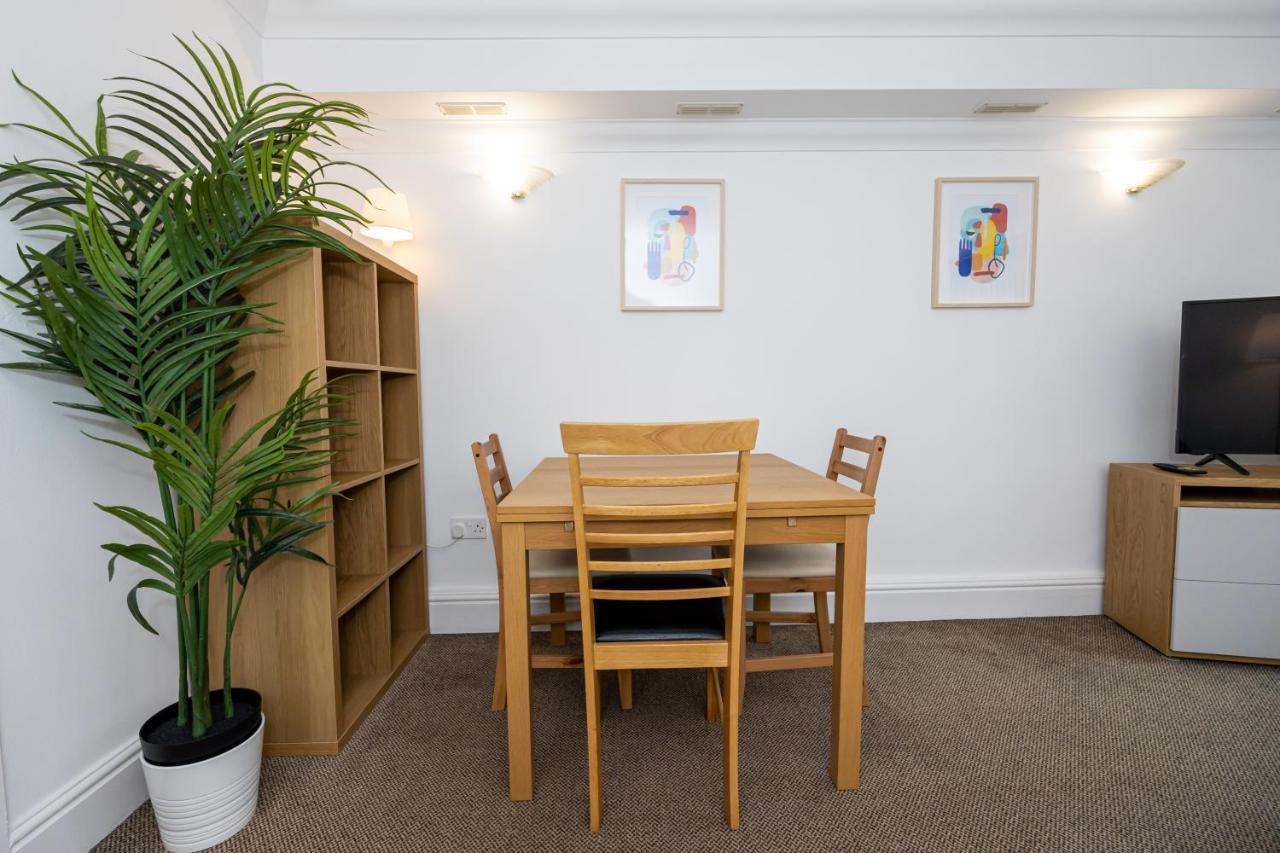 Appartement The Burton- Free Gated Parking *
