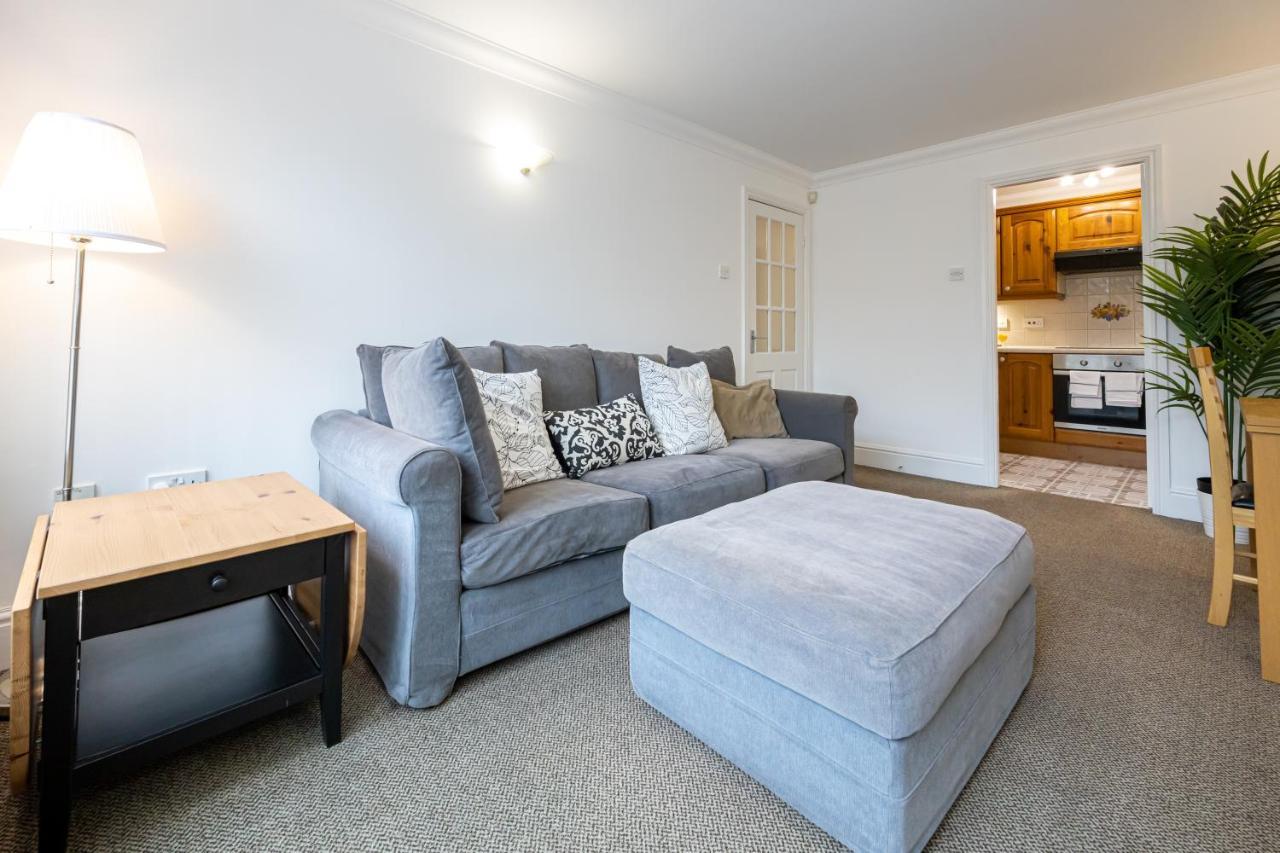 Apartment The Burton- Free Gated Parking *
