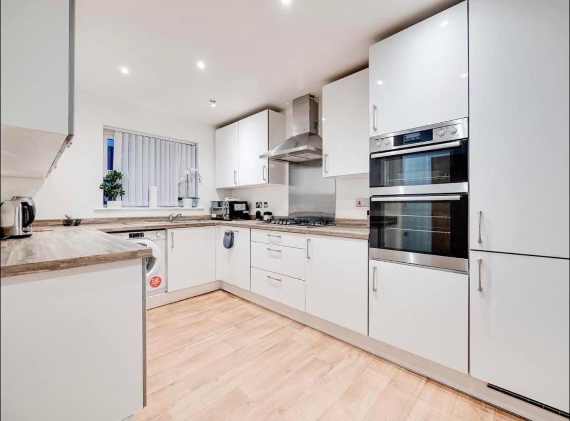 55 Kempster Gardens Manchester