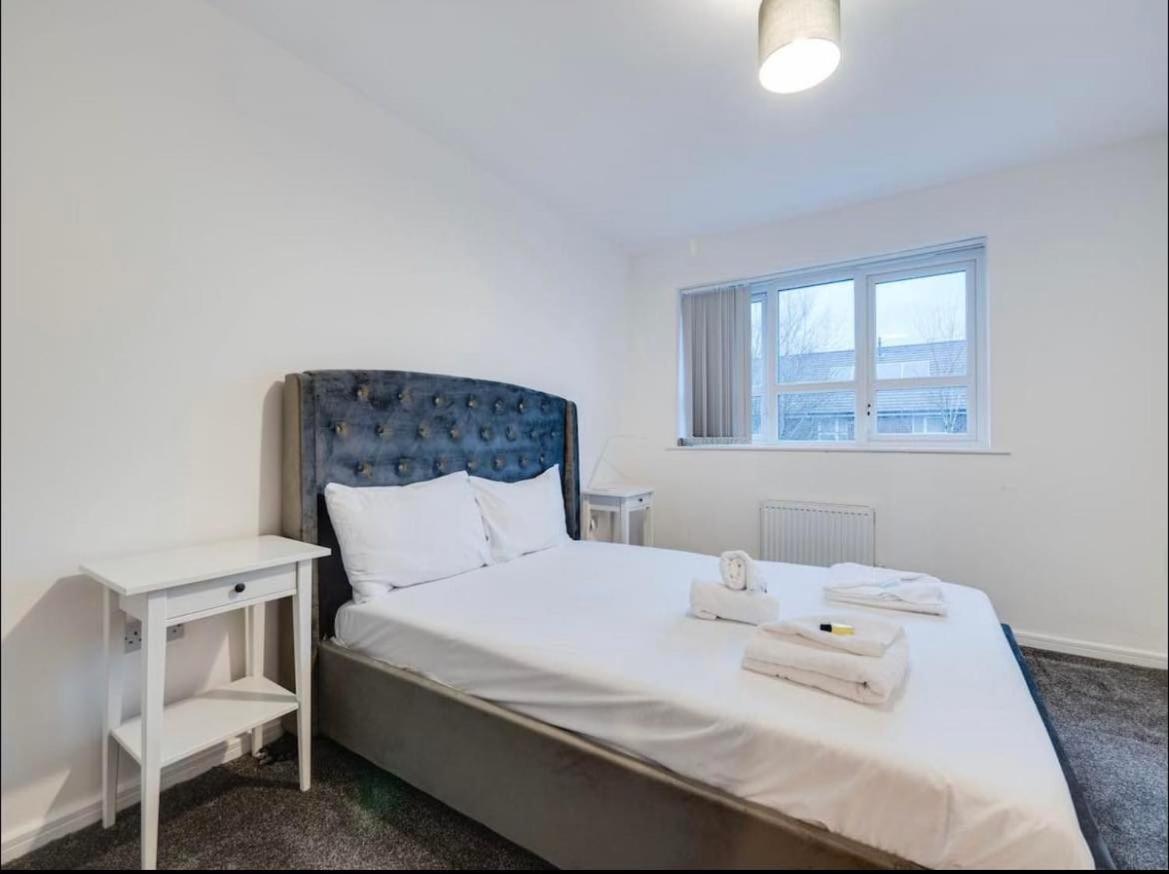 55 Kempster Gardens Apartment *