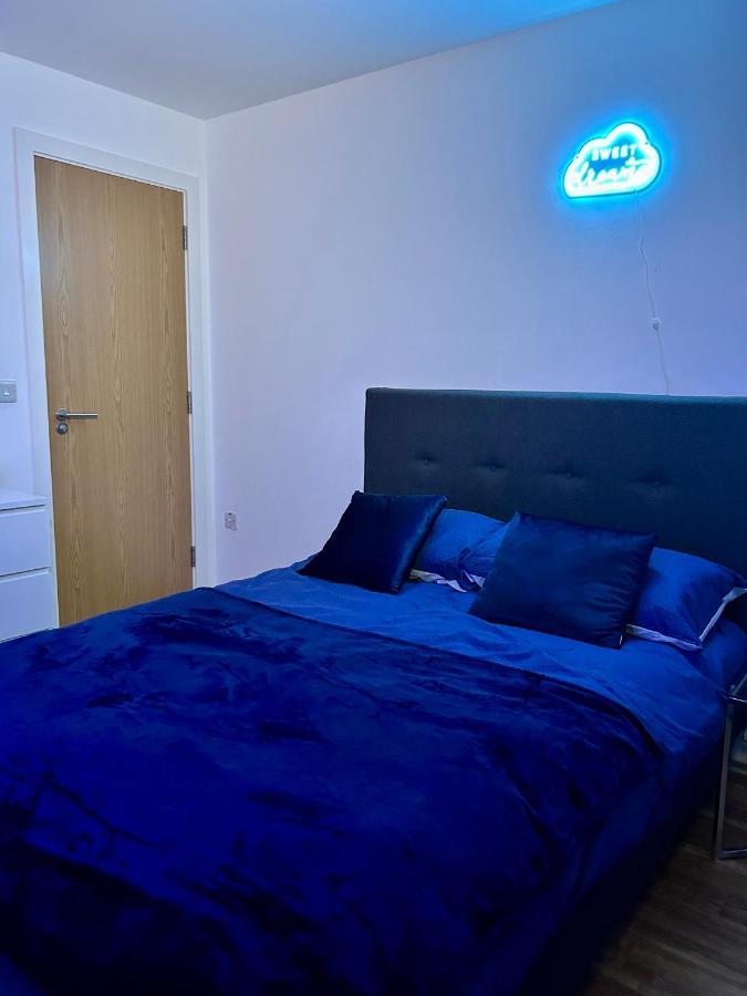 Salford Quays Apartment,