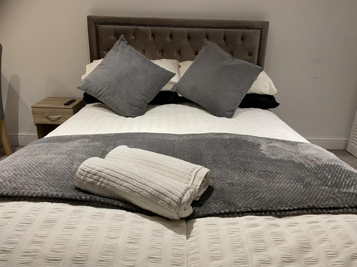 Guest house Modern With Private Entrance Manchester