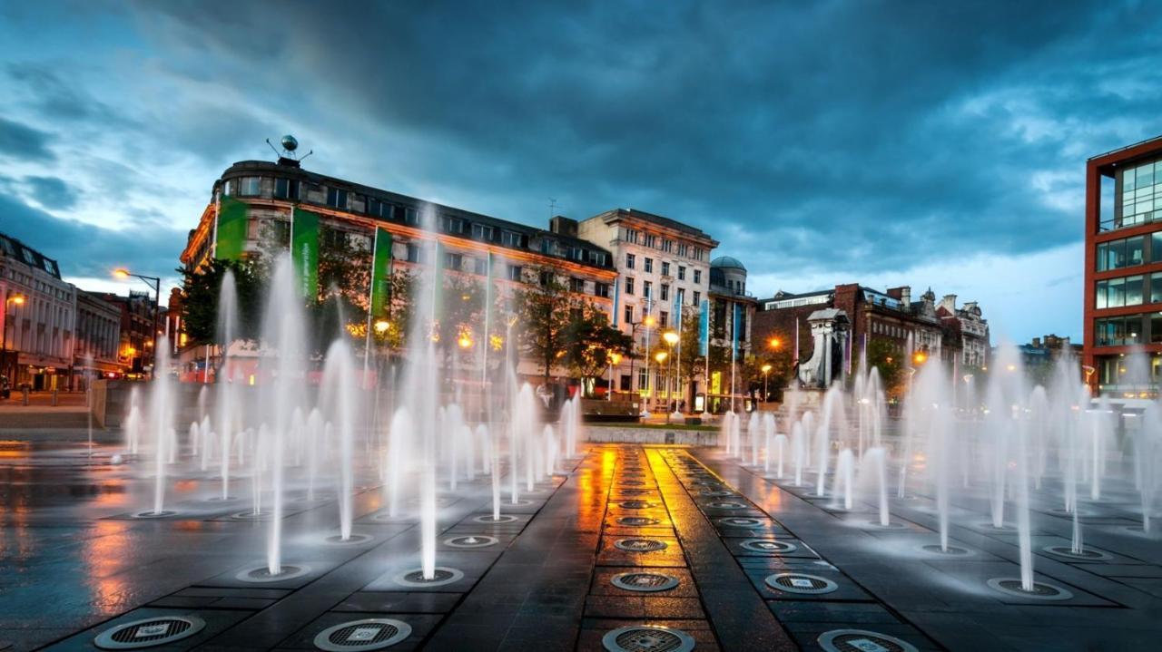 Modern 2 Bed & 2 Bath City Centre