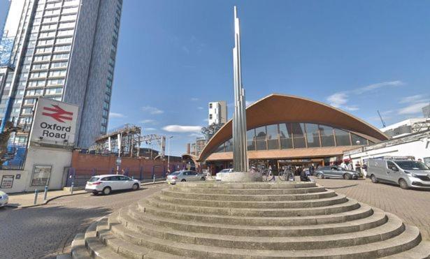 Modern 2 Bed & 2 Bath City Centre *