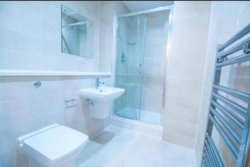 Luxury Near Media City