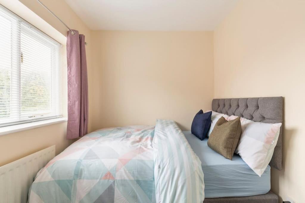 New Getaway - Free Gated Parking With Fob Manchester