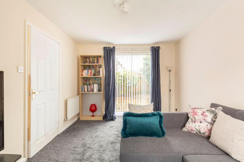 New Getaway - Free Gated Parking With Fob Apartment *