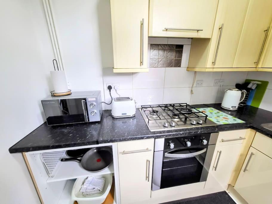 Apartment Comfortable House Near Etihad - Sleep Rest