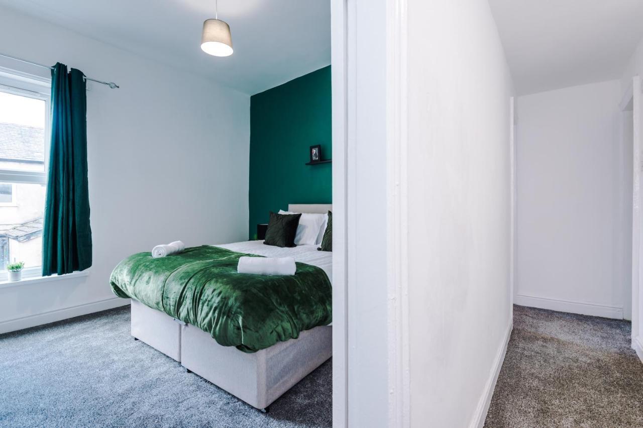 3 Bed House Close To Etihad Stadium - Free Parking * Manchester