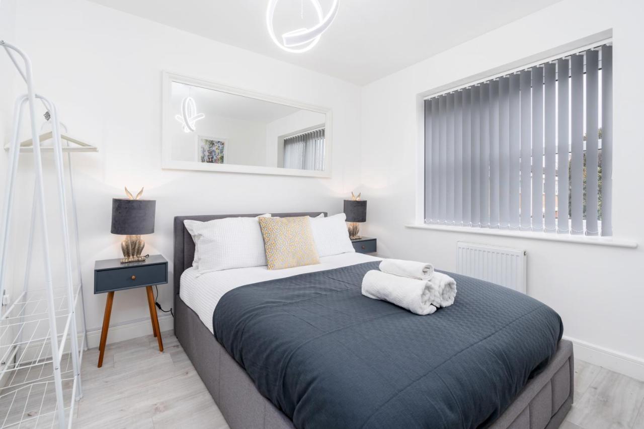 Walking Distance To City Centre, Close To Hospitals And Universities Holiday home Manchester