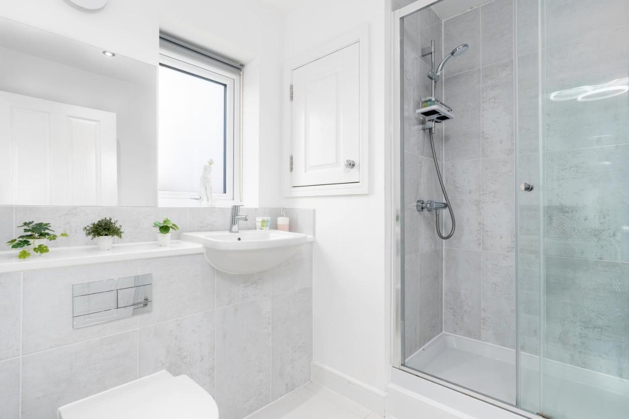 Walking Distance To City Centre, Close To Hospitals And Universities Holiday home Manchester