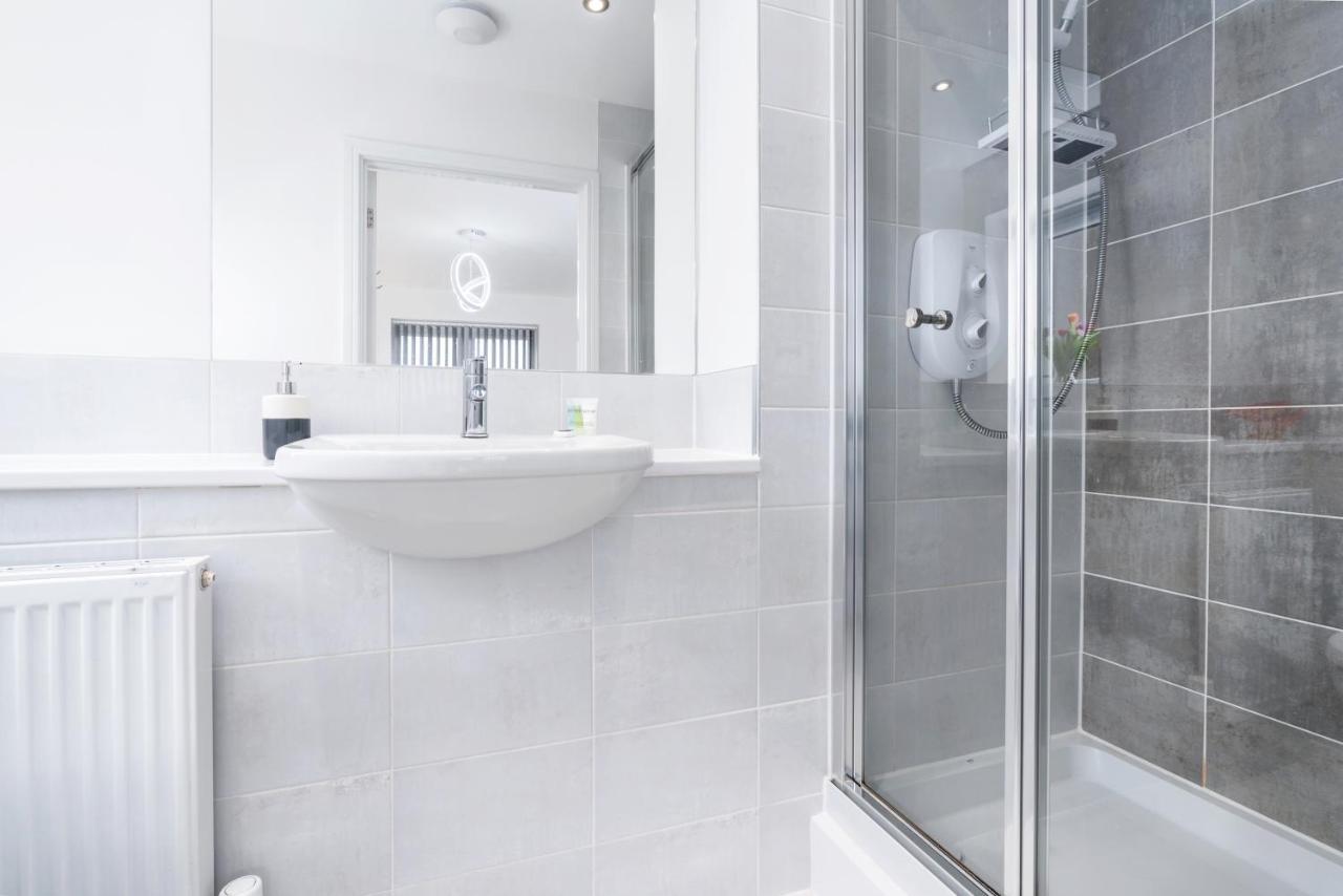 Walking Distance To City Centre, Close To Hospitals And Universities Holiday home