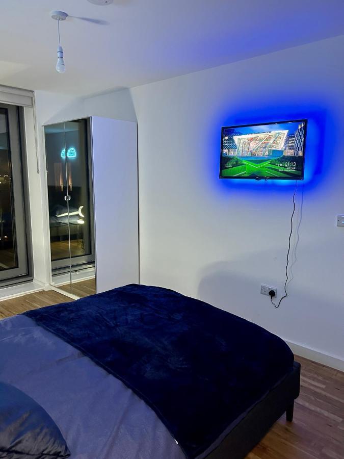 Salford Quays Apartment, Apartment