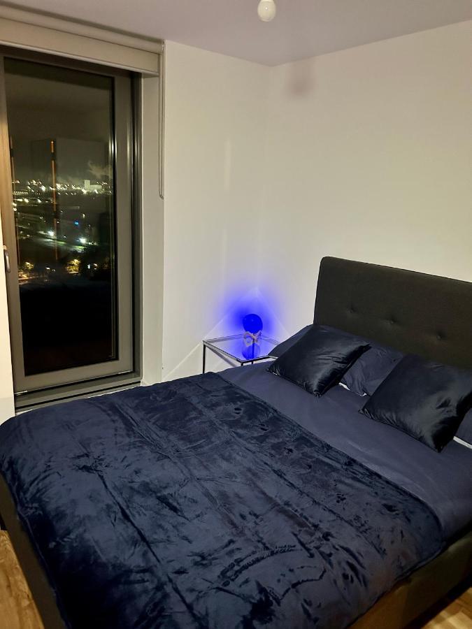 Salford Quays Apartment, Manchester
