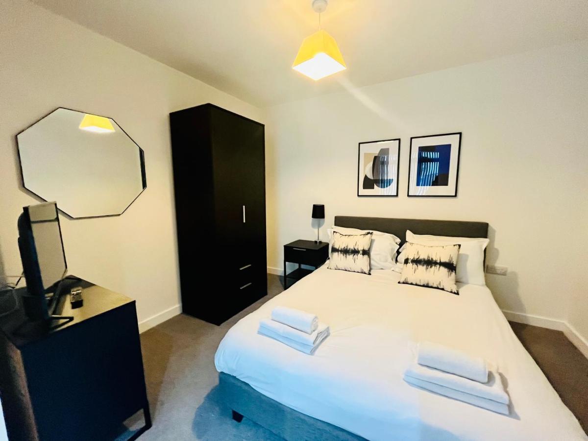 Apartment Fully Equipped One Bedroom Near Old Trafford Stadium!