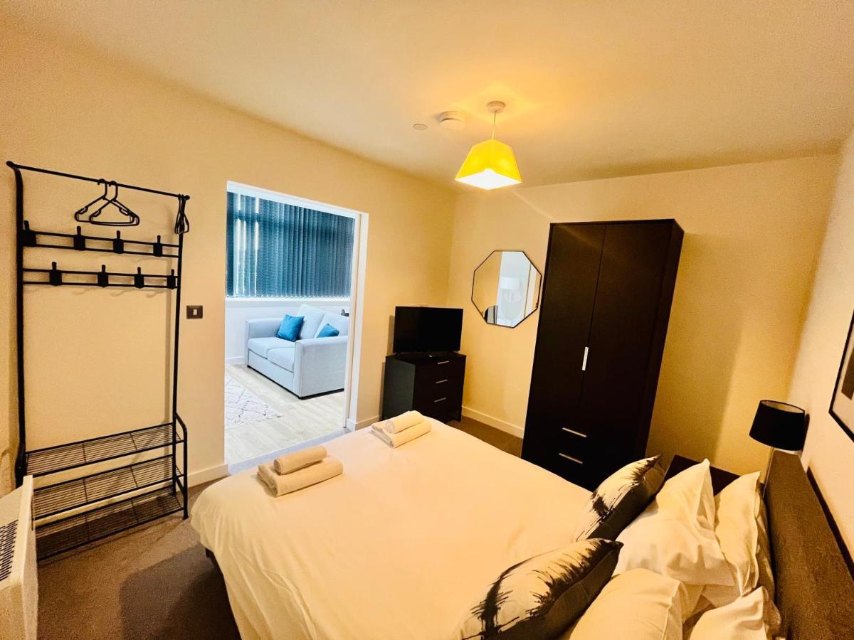 Fully Equipped One Bedroom Near Old Trafford Stadium! Apartment Manchester