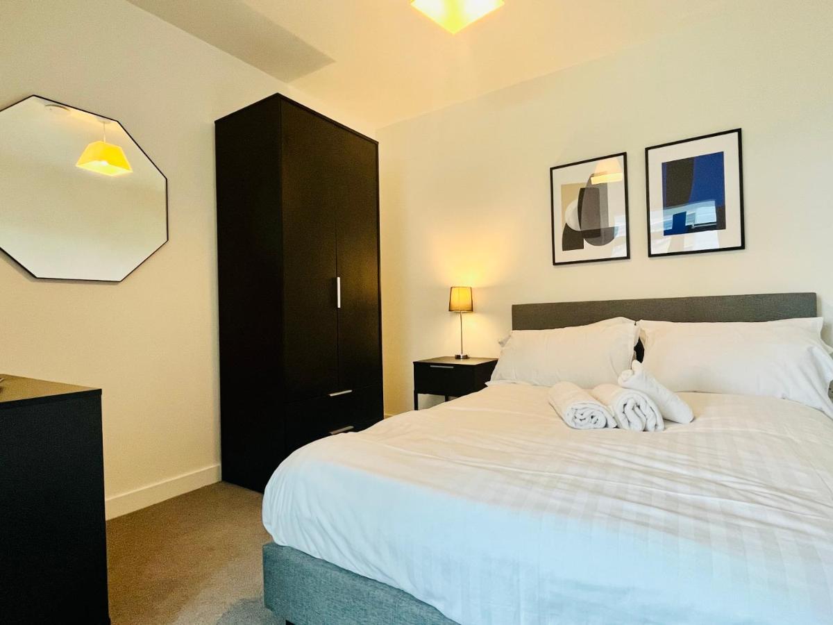 Fully Equipped One Bedroom Near Old Trafford Stadium! * Manchester