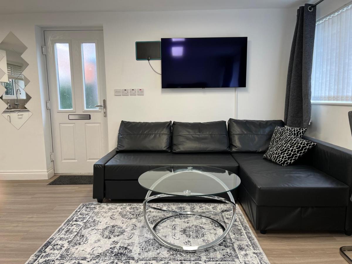 Studio - Stereo Shower Freeparking 5Min To Metro * Manchester