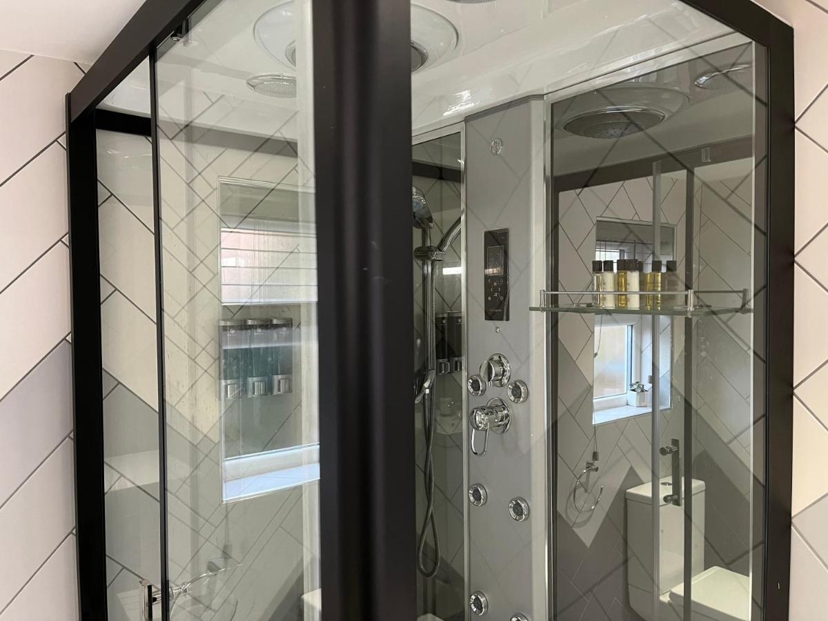 Appartement Studio - Stereo Shower Freeparking 5Min To Metro