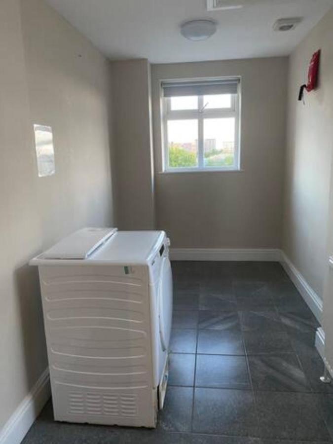 Extra Large 6 Bed 7 Bath Townhouse In *
