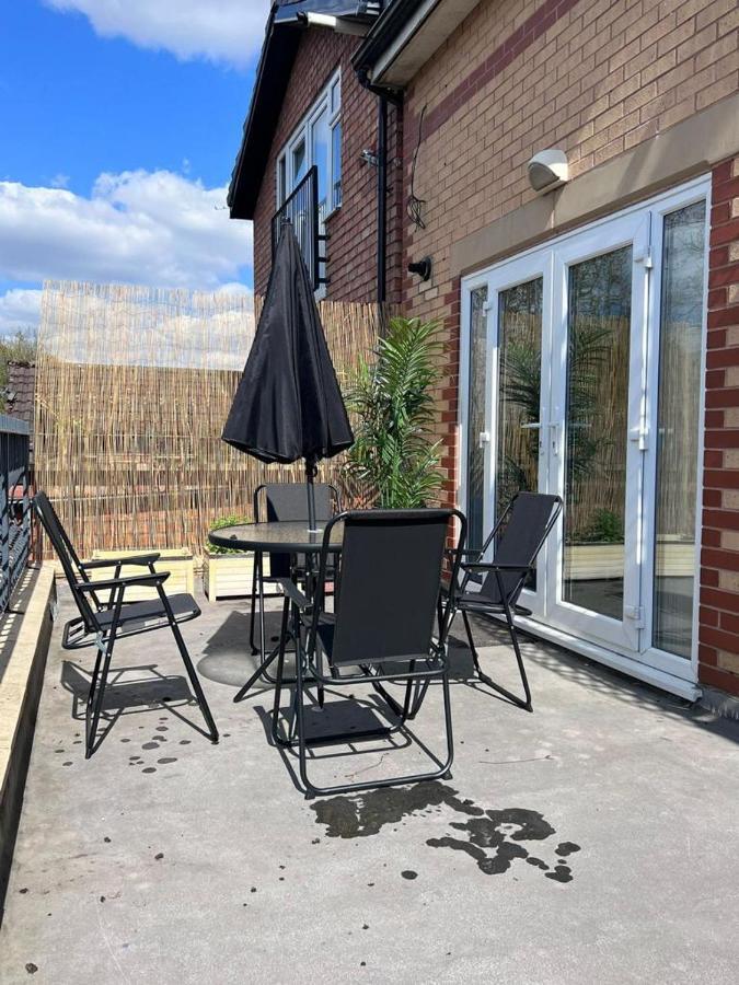Apartment The Burton- Free Gated Parking *